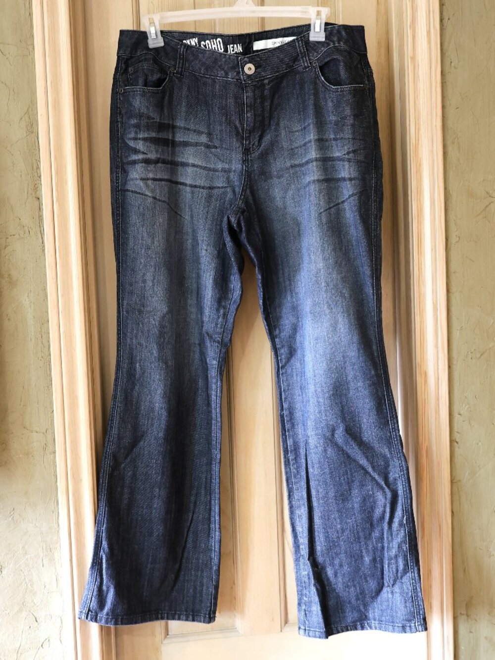 EUC DKNY Jeans "Sotto Jean" Size 20